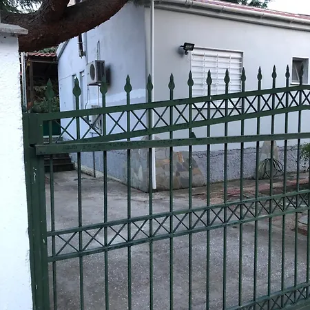 Alexis House Nyaraló *
