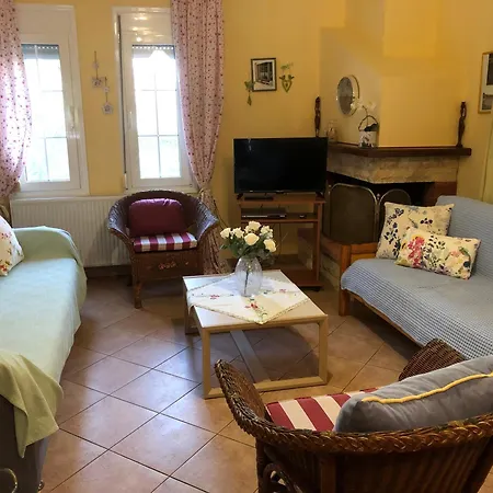 Alexis House Nyaraló *